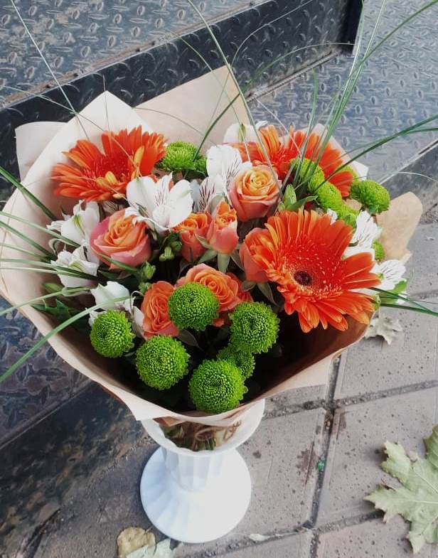 Букет цветов из: Герберы, Хризантемы, Альстромерии и Розы в Нижней Пойме