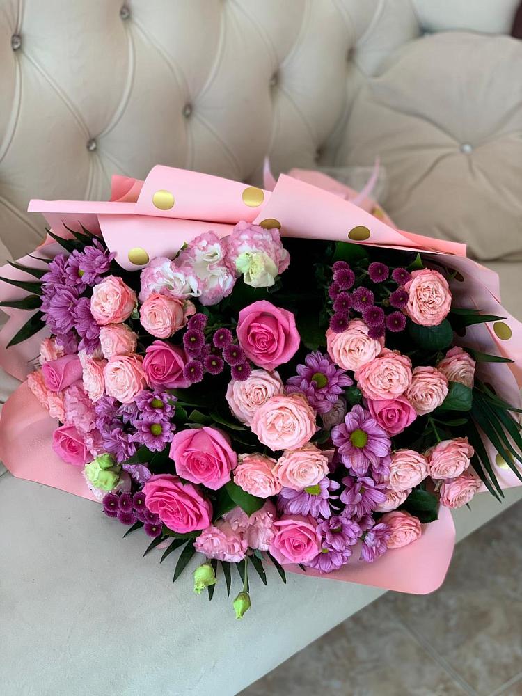 Букет цветов из: Хризантемы, Розы и Лизиантусы в Нижней Пойме