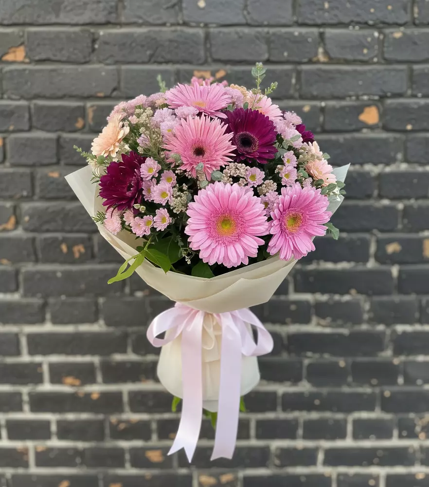 Букет цветов из: Герберы и Хризантемы в Нижней Пойме