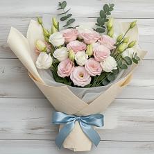 Букет цветов из:  Лизиантусы в Нижней Пойме