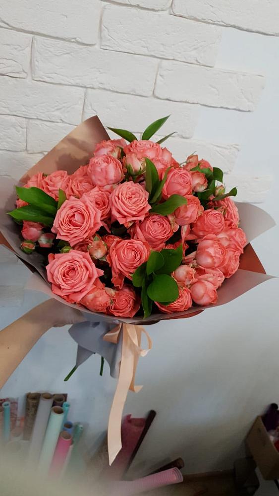 Букет цветов из: Розы в Нижней Пойме