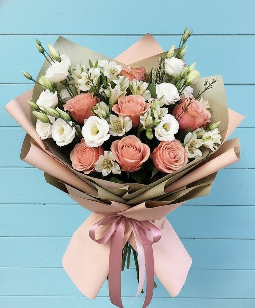 Букет цветов из: Розы, Альстромерии и Лизиантусы в Нижней Пойме