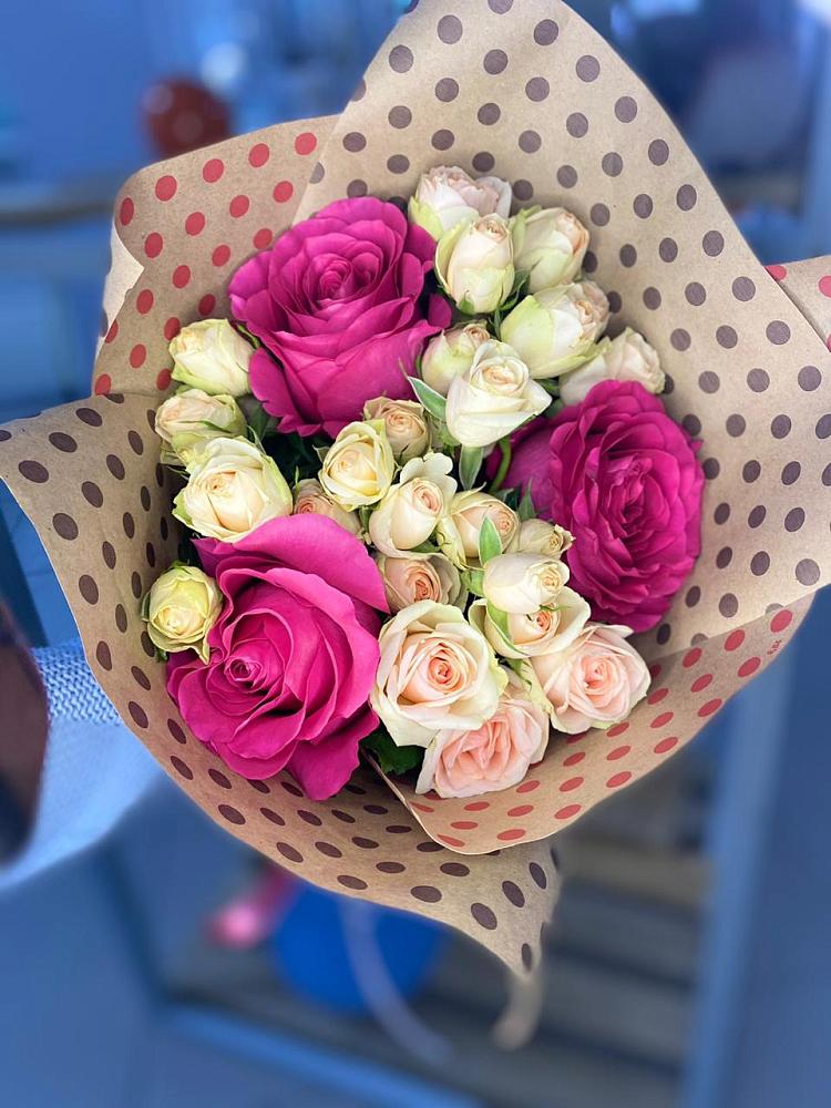 Букет цветов из: Розы в Нижней Пойме