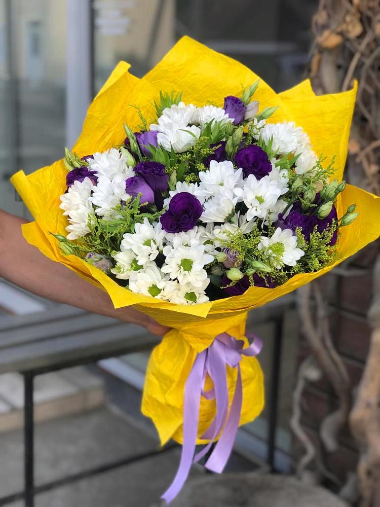 Букет цветов из: Ирисы, Хризантемы и Ромашки в Нижней Пойме