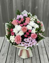 Букет цветов из:  Альстромерии, Гвоздики, Розы и Хризантемы в Нижней Пойме