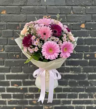 Букет цветов из:  Герберы и Хризантемы #REPLACE_PRED# Нижней Пойме