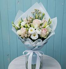 Букет цветов из:  Розы и Лизиантусы в Нижней Пойме