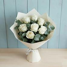 Букет Белые розы в Эвкалипте в Нижней Пойме