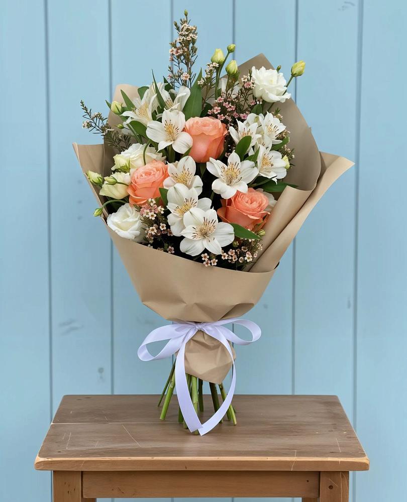 Букет цветов из: Альстромерии, Лизиантусы, Розы и Хризантемы в Нижней Пойме