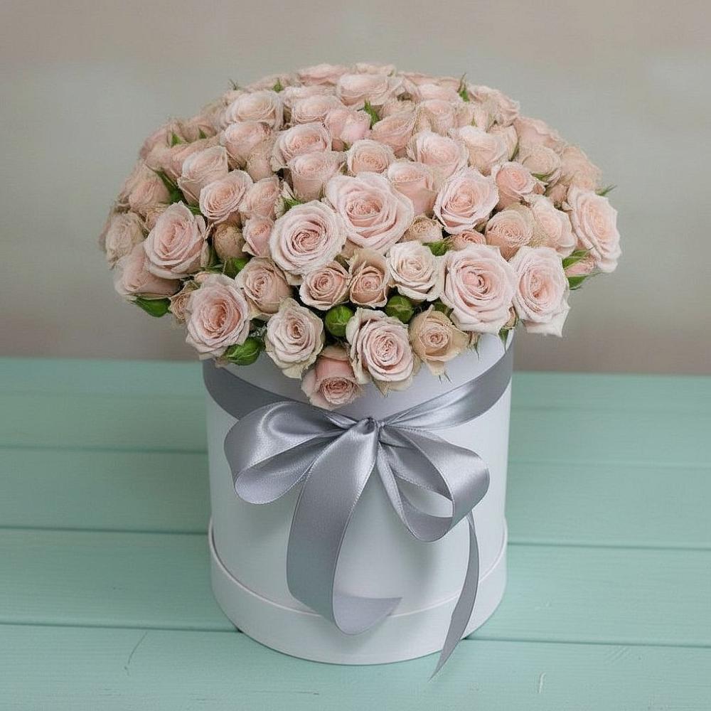 Цветочная композиция из Розы в шляпной коробке в Нижней Пойме