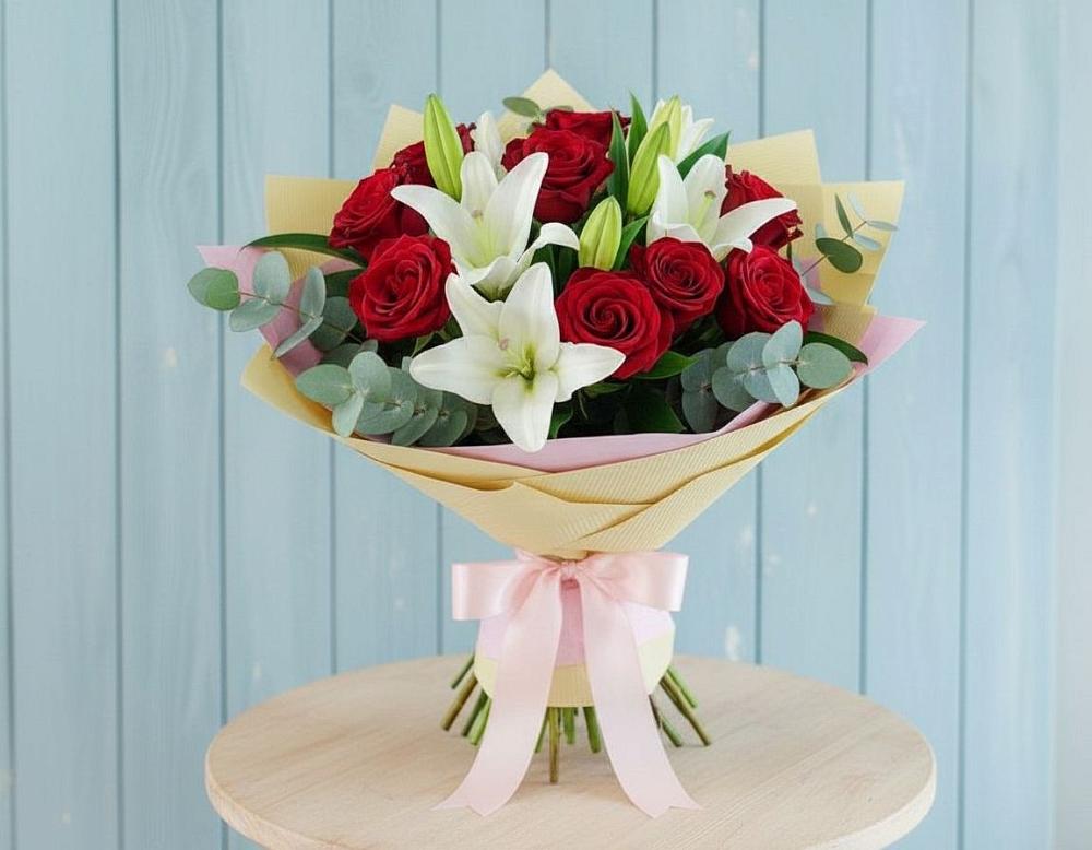 Букет цветов из: Лилии и Розы в Нижней Пойме