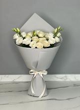 Букет цветов из:  Розы и Лизиантусы в Нижней Пойме